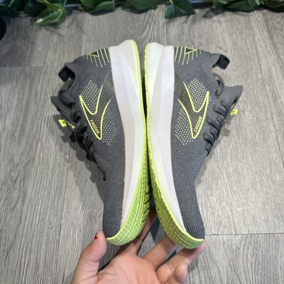 Men’s Brooks Levitate 5 Knit Gray Green Running Shoe 9 Stealthfit SAMPLE